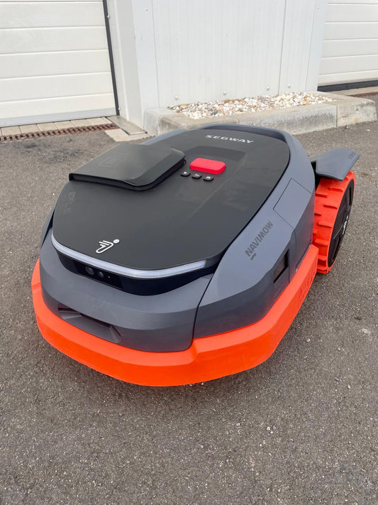 SEGWAY Navimow X330E Robotic Mower (wire-free setup)